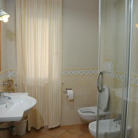 Very Cozy Apartment In The Center Of Rome Gasthof 3*