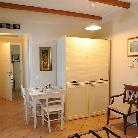 Very Cozy Apartment In The Center Of Rome Gasthof 3*